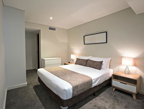 Adelaide DressCircle Apartments - North Terrace - C Tourism 24