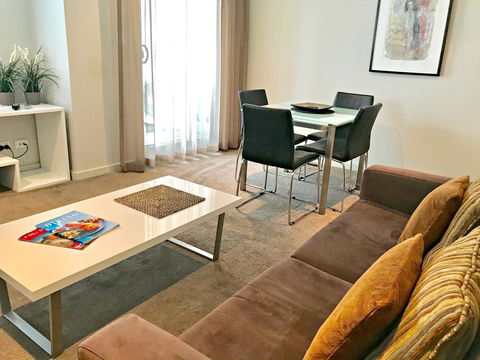 Adelaide DressCircle Apartments - North Terrace - C Tourism 19