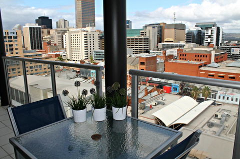 Adelaide DressCircle Apartments - North Terrace - C Tourism 25