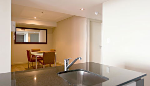 Adelaide DressCircle Apartments - North Terrace - C Tourism 18