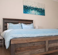Smugglers Inn Studio Apartments - C Tourism