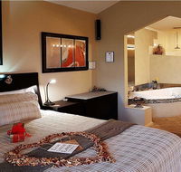 Romantic Getaways at Riverview Rise Retreats - C Tourism