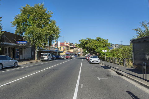 Stoneleigh Cottage Bed And Breakfast - C Tourism 22