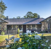 Stoneleigh Cottage Bed and Breakfast - C Tourism