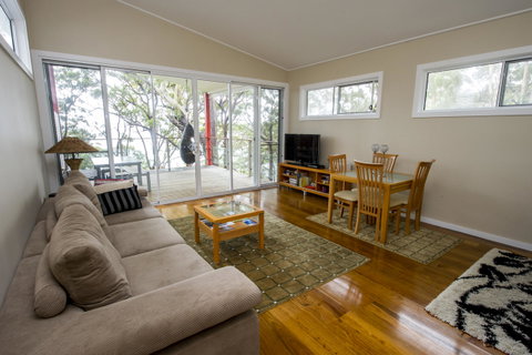 Smiths Lake House - C Tourism 23