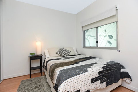 Breeze Beachfront Apartment - C Tourism 33