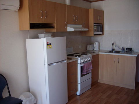 Jacko's Holiday Cabins - C Tourism 1