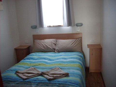 Jacko's Holiday Cabins - C Tourism 5
