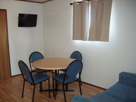 Jacko's Holiday Cabins - C Tourism 2
