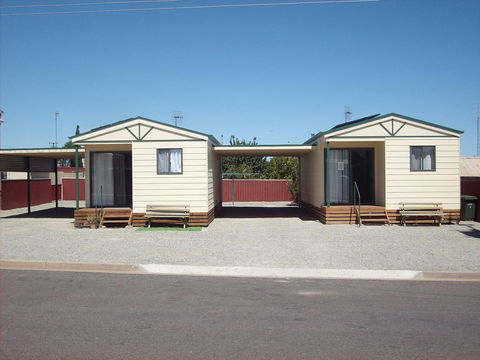 Jacko's Holiday Cabins - C Tourism 0