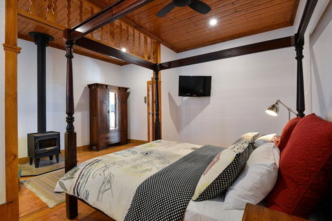 Trafalgar Premium Vintage Suites - C Tourism 22