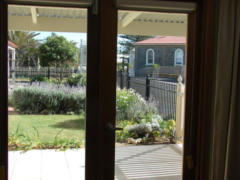 Trafalgar Premium Vintage Suites - C Tourism 19