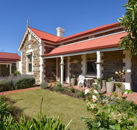 Trafalgar Premium Vintage Suites - C Tourism