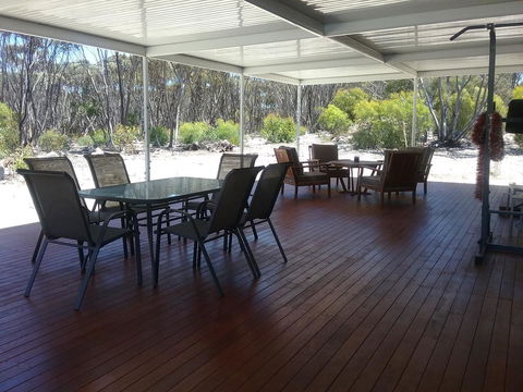 The Island House - C Tourism 0
