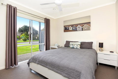 'Hope House' - Encounter Bay - C Tourism 14