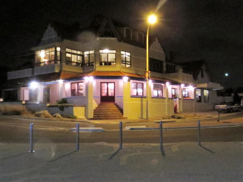 McCloud House - C Tourism 8