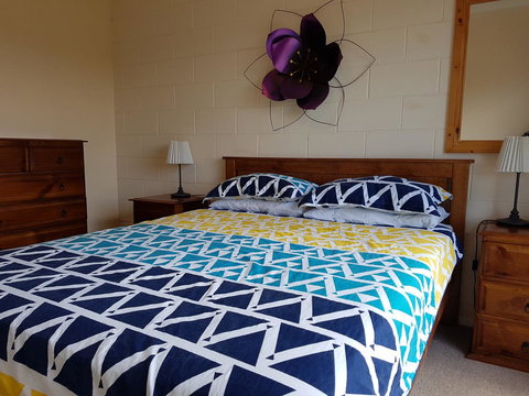 Marion Bay Holiday Villas - C Tourism 13