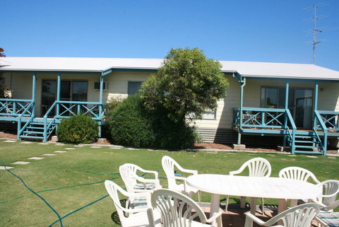 Marion Bay Holiday Villas - C Tourism 6