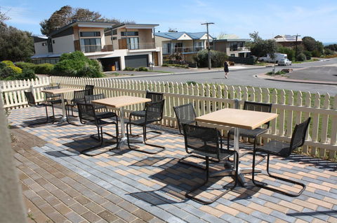 Maslin Beach House - C Tourism 4
