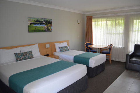 Bathurst Motor Inn - C Tourism 18