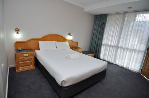 Hilton Beachfront Motel - C Tourism 24