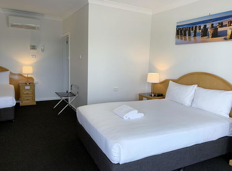 Hilton Beachfront Motel - C Tourism 2