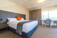 Book Hackham Accommodation Vacations C Tourism C Tourism