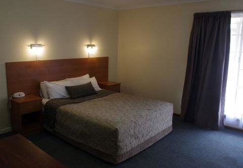 Clare Central - C Tourism 33