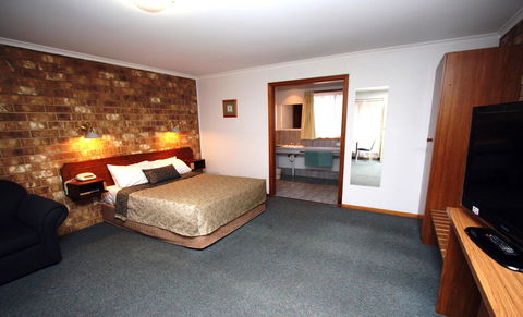 Clare Central - C Tourism 14