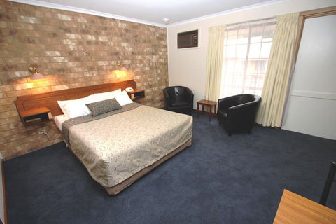 Clare Central - C Tourism 41