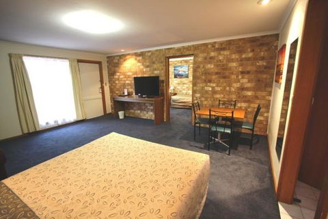 Clare Central - C Tourism 13