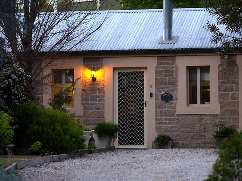 Riesling Trail & Clare Valley Cottages - C Tourism 4