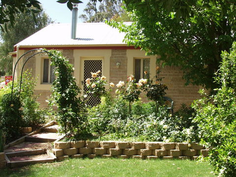 Riesling Trail & Clare Valley Cottages - C Tourism 3