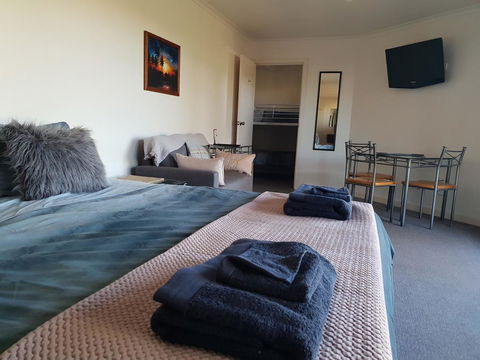 Barossa Valley Studio - C Tourism 2