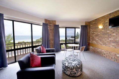 Kangaroo Island Seaside Inn - C Tourism 1
