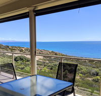 Ochre Point Beach House on Moana Seafront - C Tourism