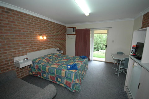 Burra Motor Inn - C Tourism 39