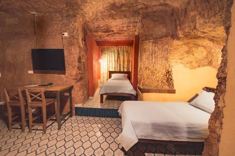 The Underground Motel - C Tourism 20