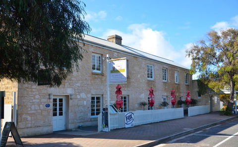 Caledonian Inn - C Tourism 28