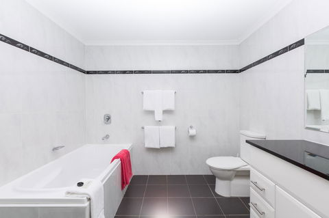 Ramada Resort By Wyndham Shoal Bay - C Tourism 33