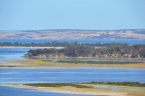 Of Stone & Wood Guesthouse - C Tourism 3