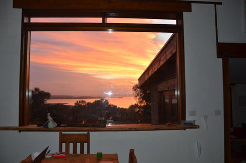 Of Stone & Wood Guesthouse - C Tourism 23