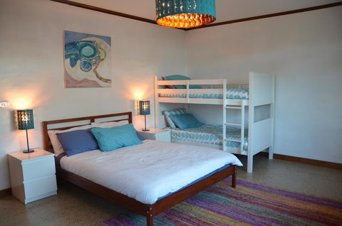 Of Stone & Wood Guesthouse - C Tourism 13