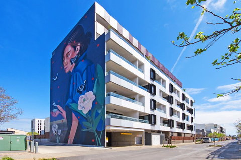 Swainson At Bowery - C Tourism 21