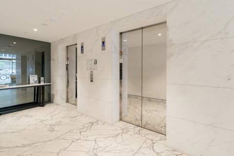 Ther-Rich 2Brm CBD Apartment - C Tourism 34