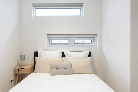Ther-Rich 2Brm CBD Apartment - C Tourism 6