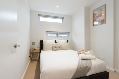 Ther-Rich 2Brm CBD Apartment - C Tourism 5