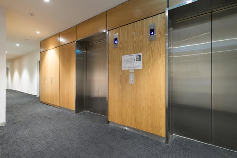 Ther-Rich 2Brm CBD Apartment - C Tourism 25
