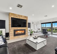 KENNEDY EXECUTIVE TOWNHOUSE - C Tourism