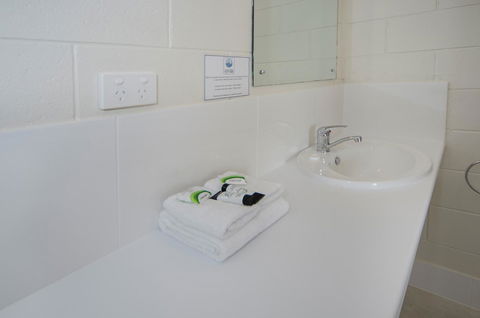Victor Harbor City Inn - C Tourism 30